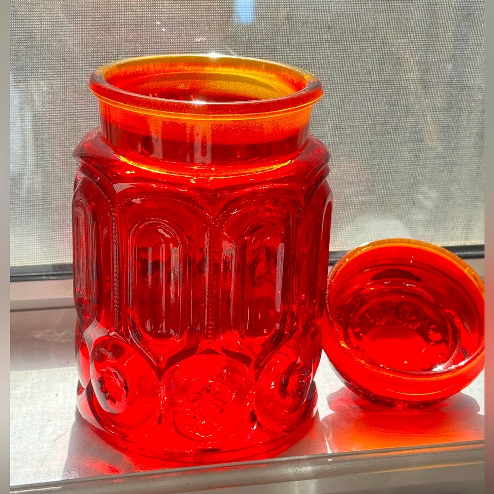 Vintage LE Smith Glass Moon Stars Amberina cranberry red orange Lid Med Canister